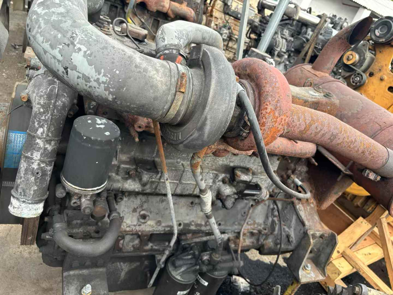 ISUZU 6SD1 - Motor para Excavadora: foto 2 ISUZU 6SD1 - Motor para Excavadora: foto 2