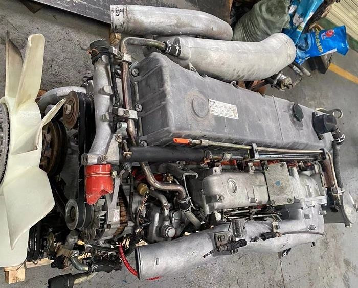 ISUZU 6WF1 - Motor para Bomba de hormigón: foto 2 ISUZU 6WF1 - Motor para Bomba de hormigón: foto 2