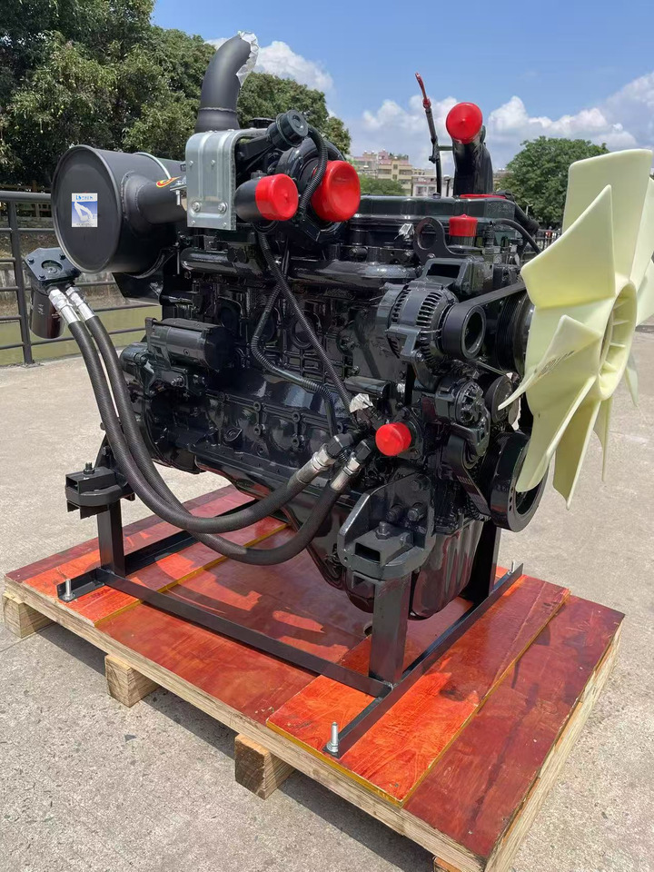 KOMATSU 6D107E-1 - Motor para Excavadora: foto 1 KOMATSU 6D107E-1 - Motor para Excavadora: foto 1