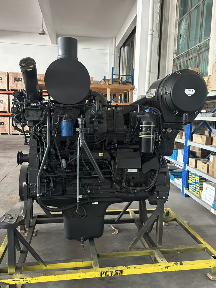 KOMATSU 6D140E-5 - Motor para Excavadora: foto 1 KOMATSU 6D140E-5 - Motor para Excavadora: foto 1