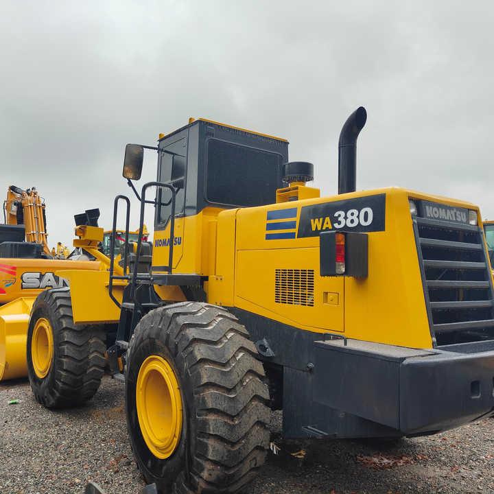 Certified Pre-Owned Komatsu WA380-3 | Heavy-Duty Loader for Mining/ Construction - Price Negotiable! - Retroexcavadora: foto 1 Certified Pre-Owned Komatsu WA380-3 | Heavy-Duty Loader for Mining/ Construction - Price Negotiable! - Retroexcavadora: foto 1