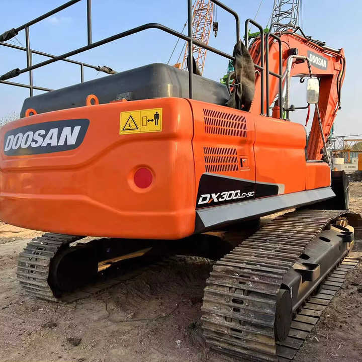 Doosan Construction Equipment Dx300 , Used Earth-moving Machine Doosan Excavator , Doosan Heavy Machines for Sale - Excavadora: foto 1 Doosan Construction Equipment Dx300 , Used Earth-moving Machine Doosan Excavator , Doosan Heavy Machines for Sale - Excavadora: foto 1