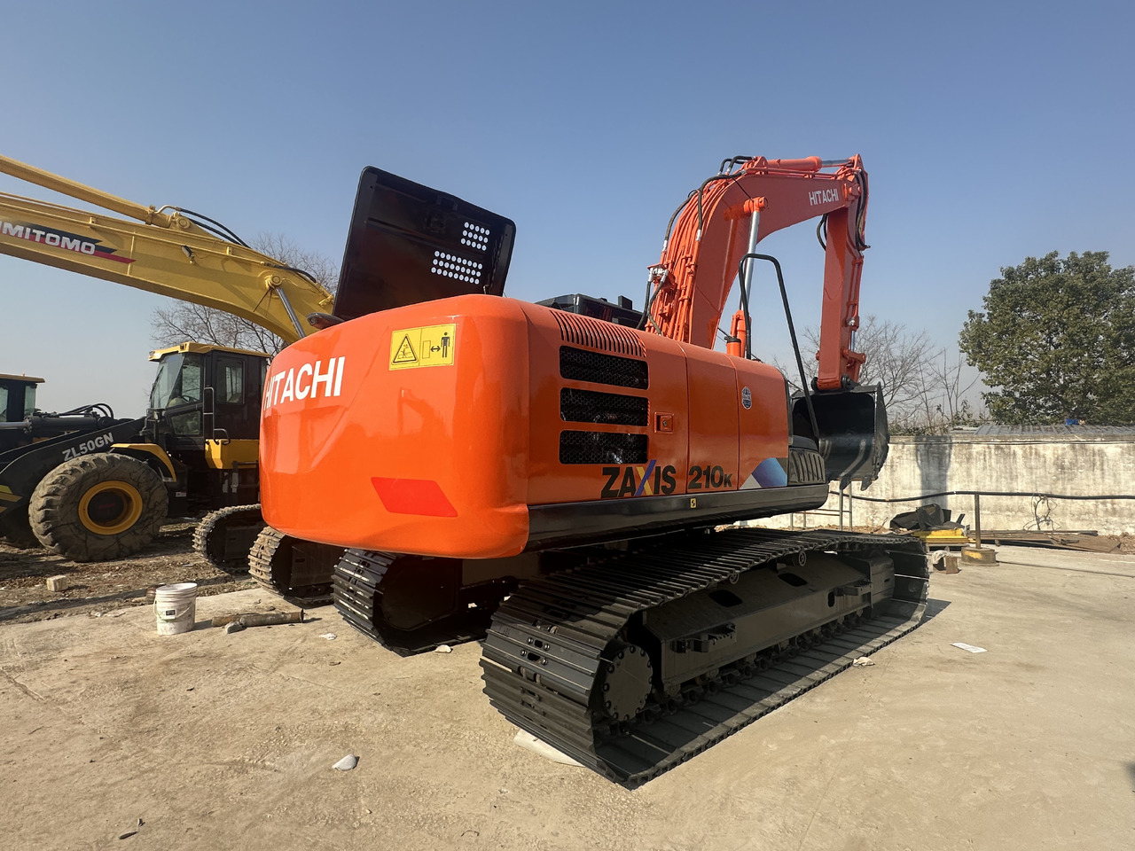 HITACHI Used Excavator ZX210-5G High Quality - Excavadora de cadenas: foto 2 HITACHI Used Excavator ZX210-5G High Quality - Excavadora de cadenas: foto 2