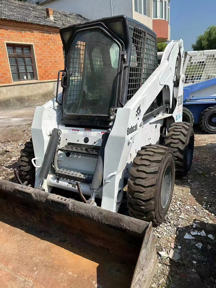 High Quality Mini Construction Machine Used Bobcat Skid Steer Loader S300 in Stock for Sale Bobcat Loader With Low Price - Minicargadora: foto 1 High Quality Mini Construction Machine Used Bobcat Skid Steer Loader S300 in Stock for Sale Bobcat Loader With Low Price - Minicargadora: foto 1