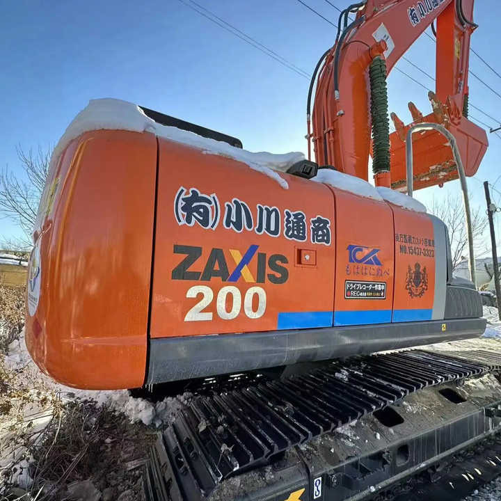 Original Japan Hitachi ZX200-3 Excavator Hitachi Excavator in Low Price for Hot Sale - Excavadora de cadenas: foto 3 Original Japan Hitachi ZX200-3 Excavator Hitachi Excavator in Low Price for Hot Sale - Excavadora de cadenas: foto 3