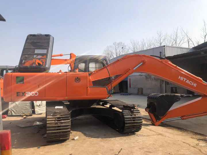 Original Japan Hitachi ZX200 Excavator Hitachi Excavator in Low Price for Hot Sale - Excavadora de cadenas: foto 2 Original Japan Hitachi ZX200 Excavator Hitachi Excavator in Low Price for Hot Sale - Excavadora de cadenas: foto 2