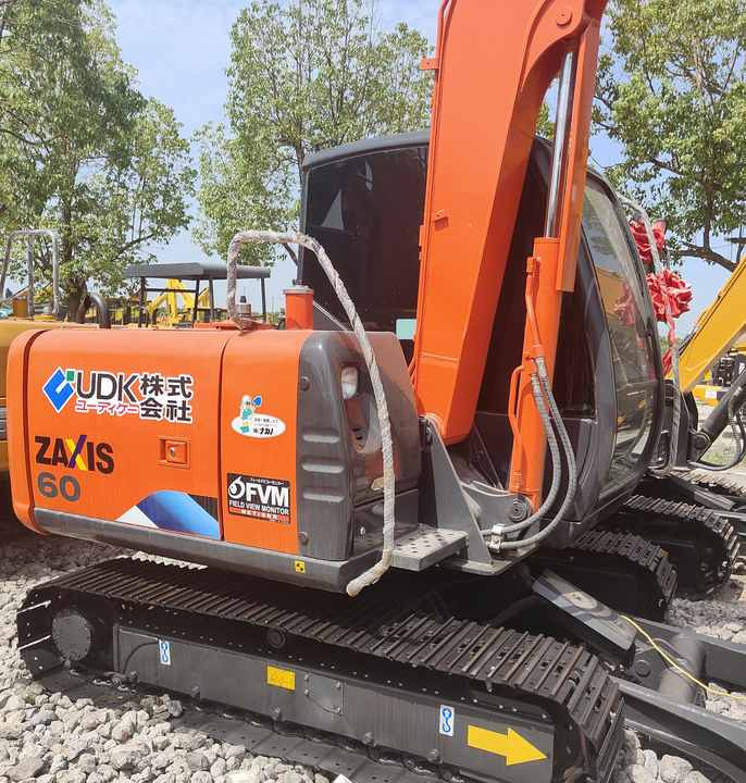 Original Japan Hitachi ZX60 Excavator Hitachi Excavator in Low Price for Hot Sale - Excavadora de cadenas: foto 2 Original Japan Hitachi ZX60 Excavator Hitachi Excavator in Low Price for Hot Sale - Excavadora de cadenas: foto 2