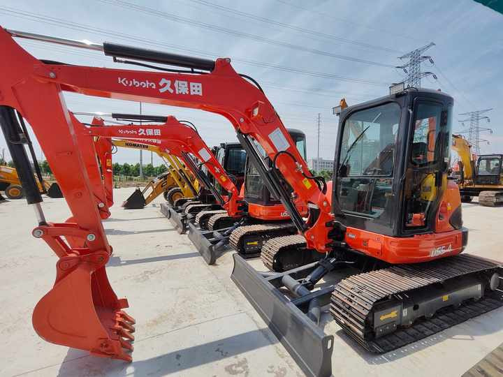 Perfect Condition Kubota U55-4 Japan Brand Mini Excavator with Pusher for Sale Kubota U25 35 55 5tons - Miniexcavadora: foto 5 Perfect Condition Kubota U55-4 Japan Brand Mini Excavator with Pusher for Sale Kubota U25 35 55 5tons - Miniexcavadora: foto 5
