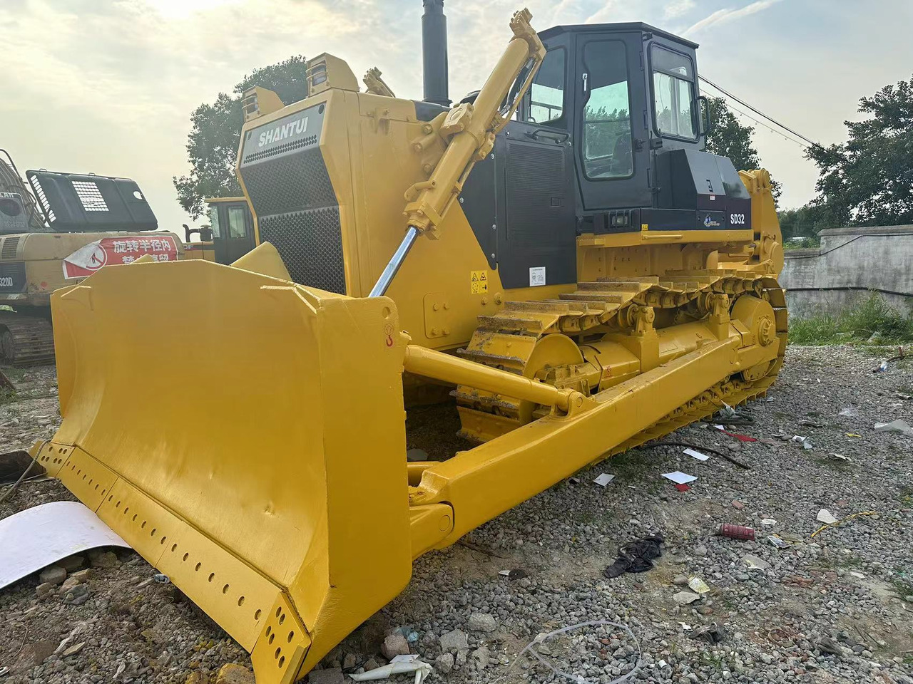 SHANTUI SD32 Used Machine Construction Bulldozer - Bulldozer: foto 1 SHANTUI SD32 Used Machine Construction Bulldozer - Bulldozer: foto 1