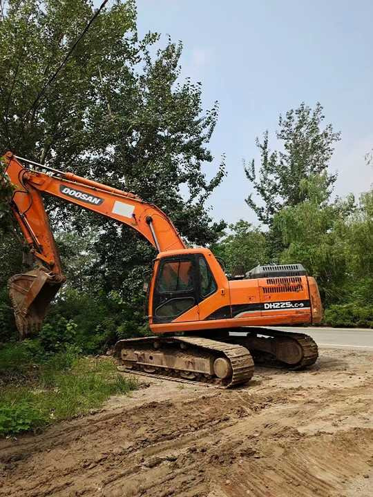 Used Digger DOOSAN DH225 Construction Machinery Construction Digger Used DOOSAN DH225 Cheap Excavator - Excavadora de cadenas: foto 3 Used Digger DOOSAN DH225 Construction Machinery Construction Digger Used DOOSAN DH225 Cheap Excavator - Excavadora de cadenas: foto 3