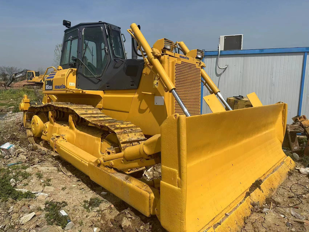 Used high quality bulldozer KOMATSU D85ESS - Bulldozer: foto 1 Used high quality bulldozer KOMATSU D85ESS - Bulldozer: foto 1