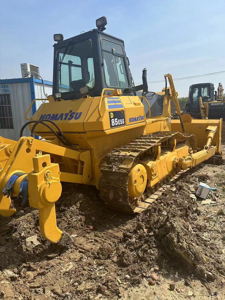 Used high quality bulldozer KOMATSU D85ESS - Bulldozer: foto 2 Used high quality bulldozer KOMATSU D85ESS - Bulldozer: foto 2