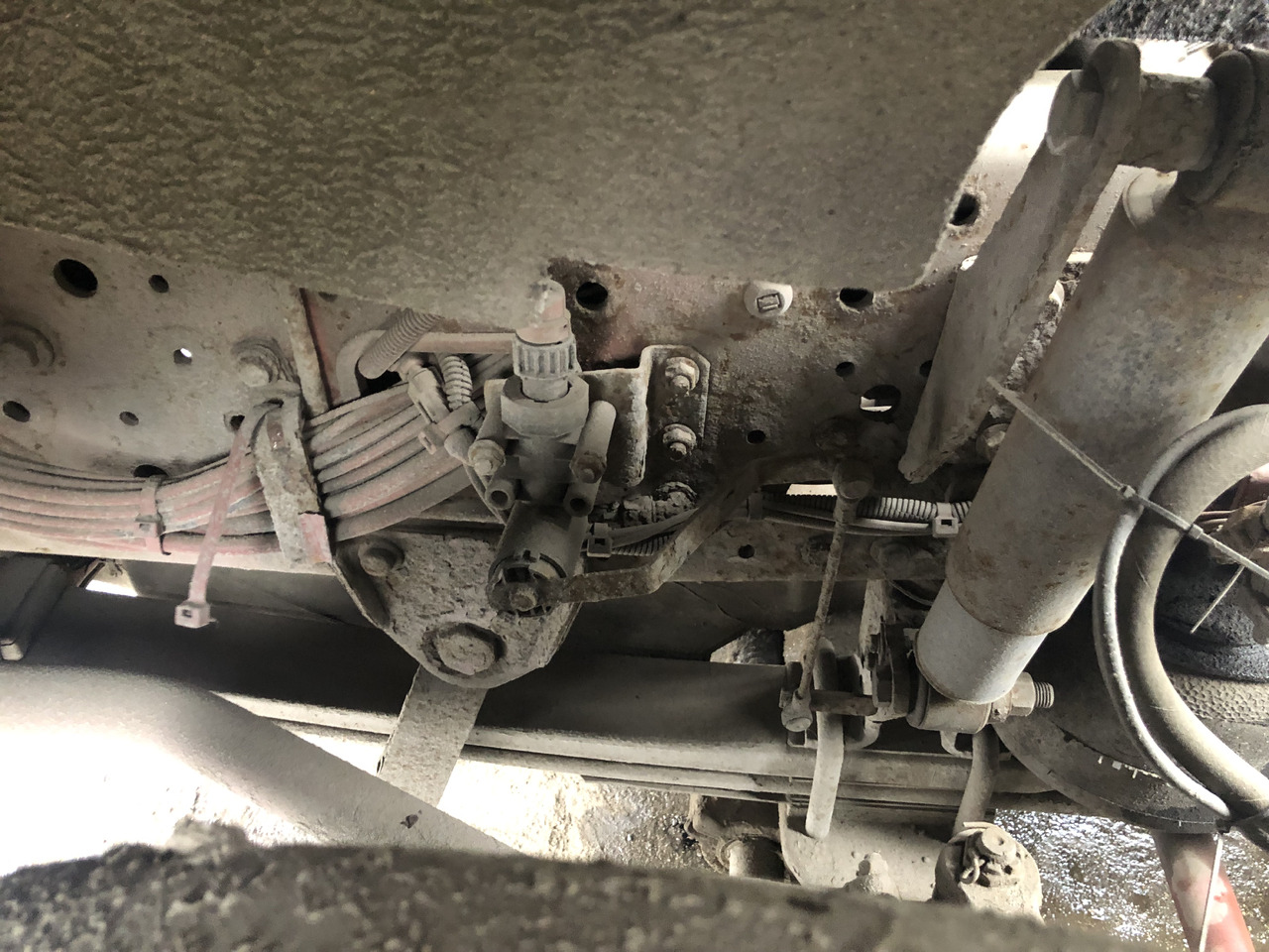 IVECO EuroTech 180E34 - Camión chasis: foto 5 IVECO EuroTech 180E34 - Camión chasis: foto 5