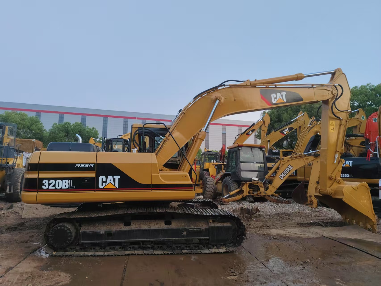 CATERPILLAR 320B - Excavadora de cadenas: foto 3 CATERPILLAR 320B - Excavadora de cadenas: foto 3