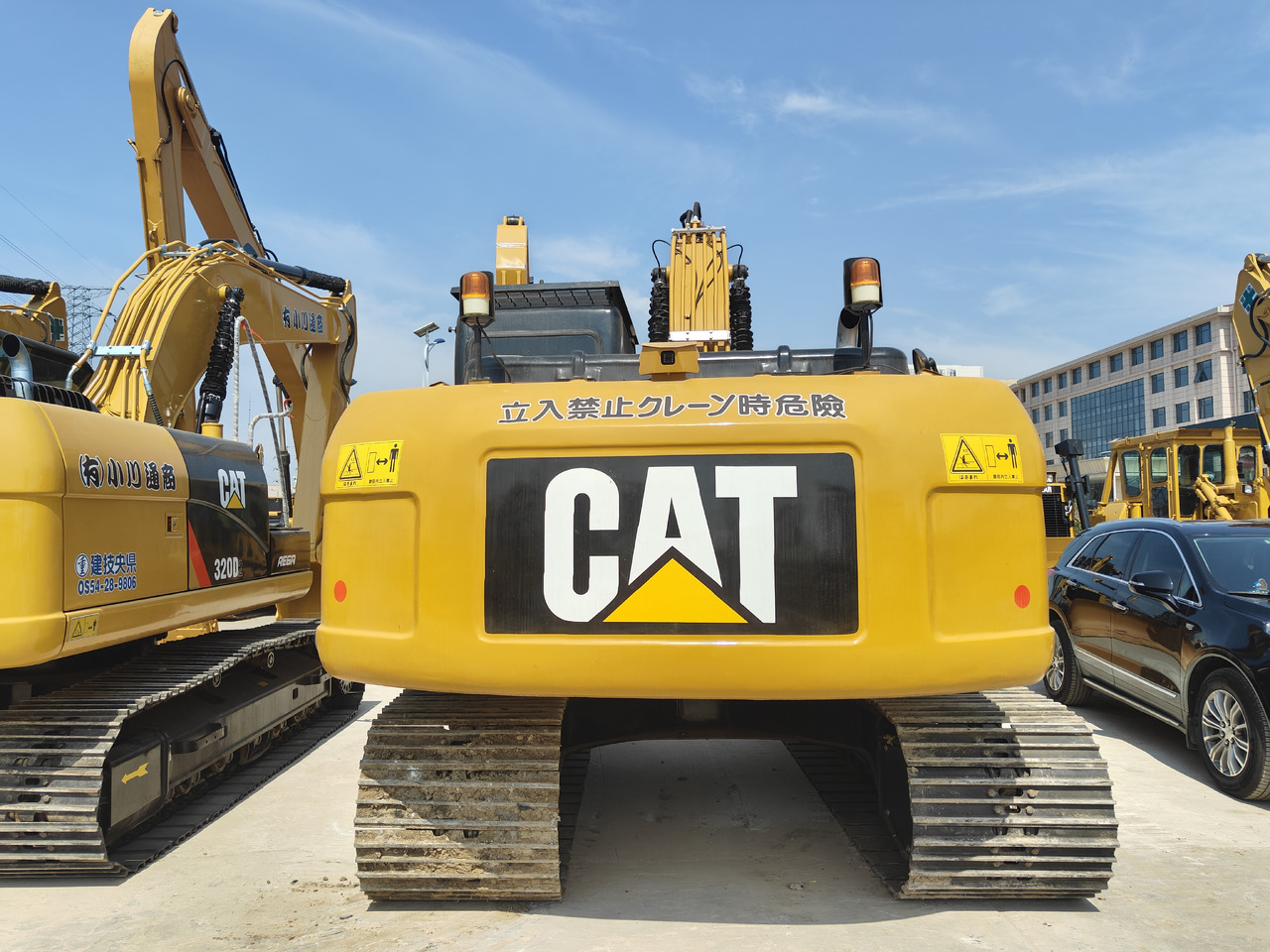 CATERPILLAR 320D2 - Excavadora de cadenas: foto 4 CATERPILLAR 320D2 - Excavadora de cadenas: foto 4