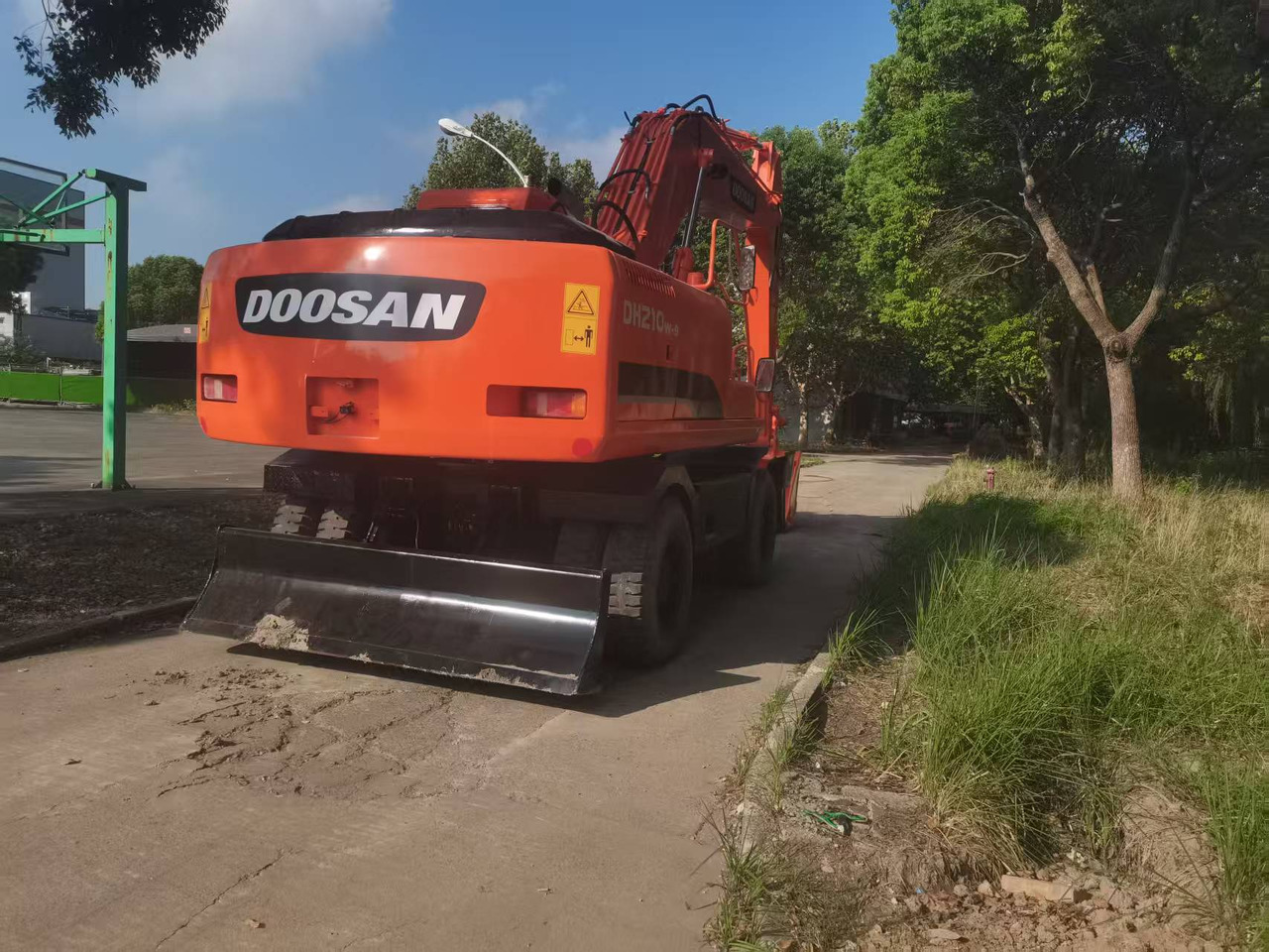 DOOSAN DH210W-9C - Excavadora de ruedas: foto 5 DOOSAN DH210W-9C - Excavadora de ruedas: foto 5
