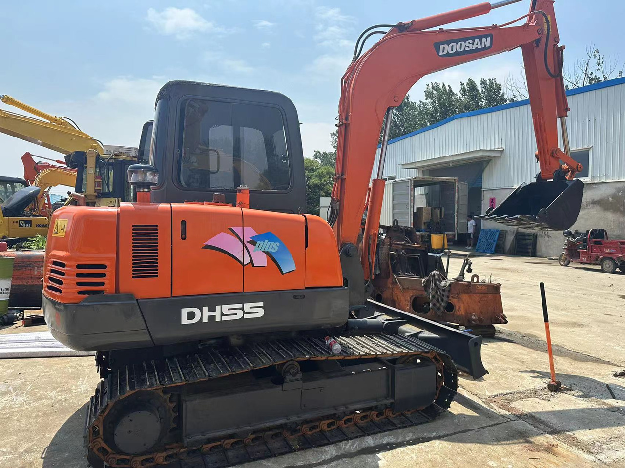 DOOSAN DH55 - Excavadora de cadenas: foto 1 DOOSAN DH55 - Excavadora de cadenas: foto 1