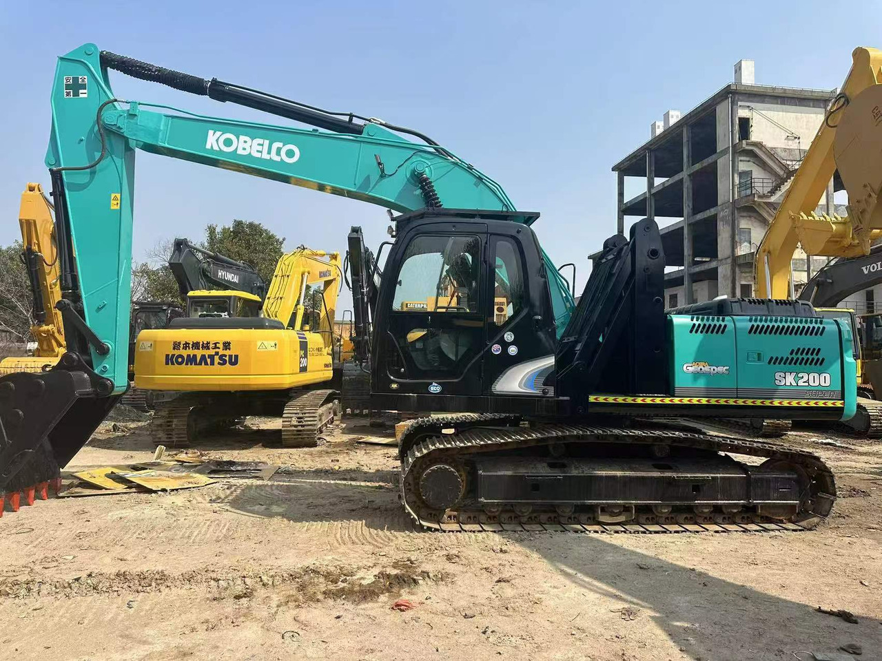 KOBELCO SK200-8 - Miniexcavadora: foto 1 KOBELCO SK200-8 - Miniexcavadora: foto 1