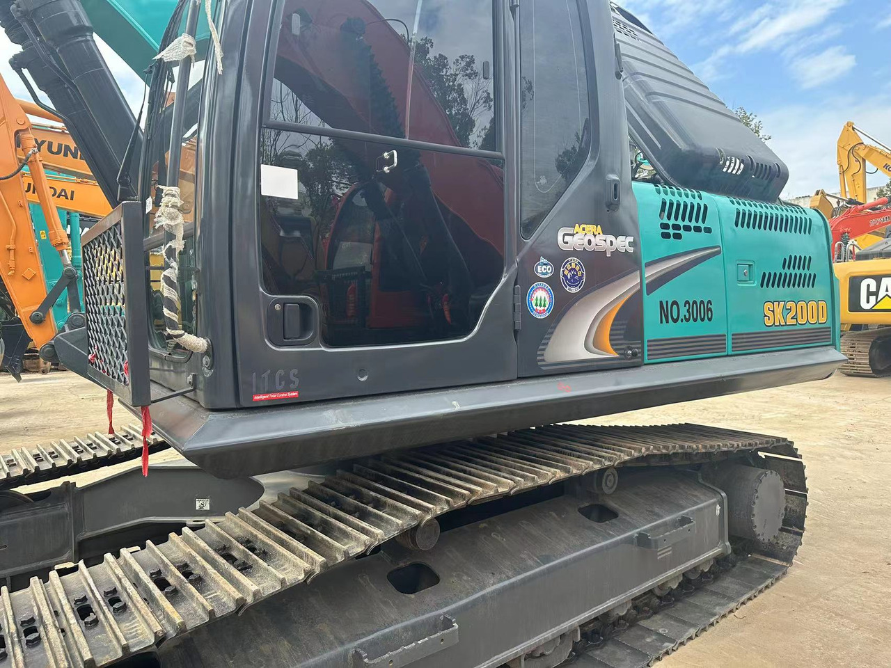 KOBELCO SK200D - Miniexcavadora: foto 4 KOBELCO SK200D - Miniexcavadora: foto 4