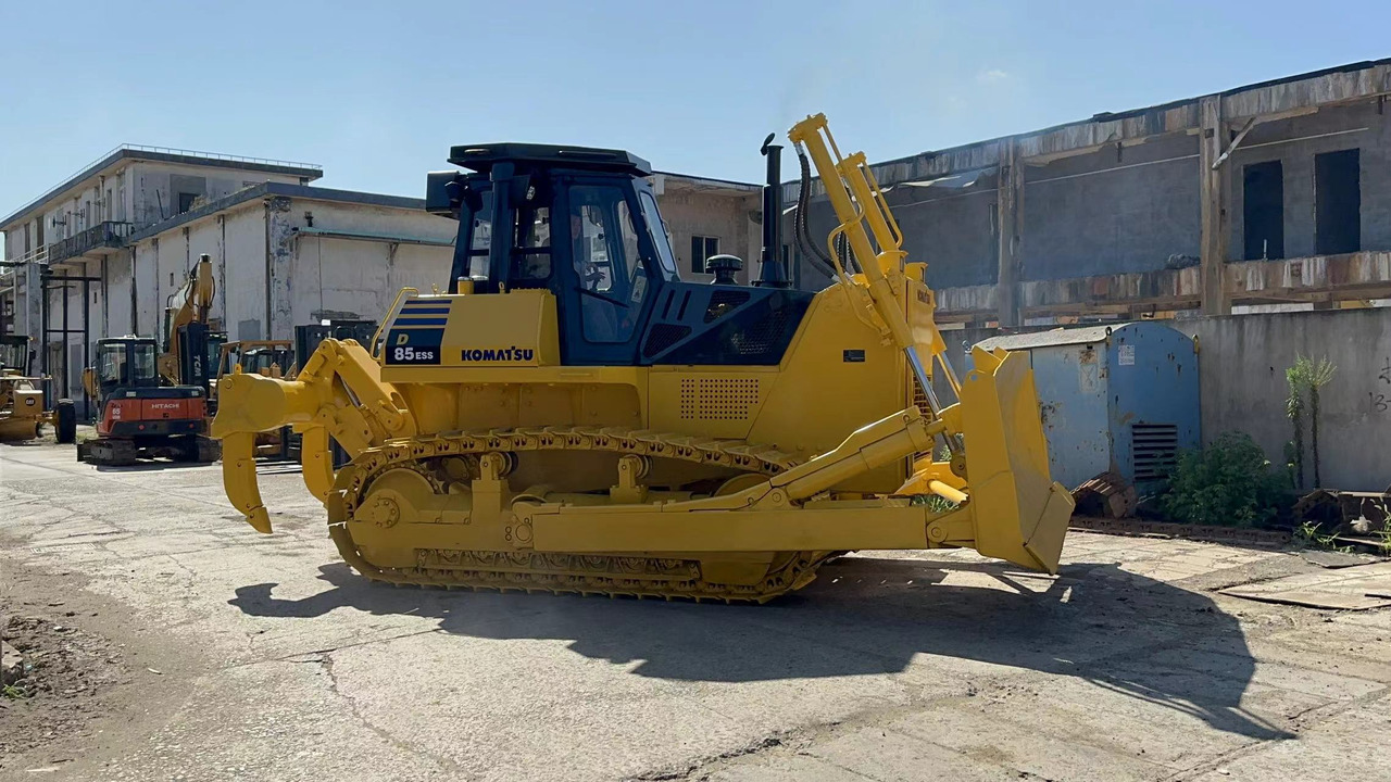KOMATSU D85ESS - Bulldozer: foto 1 KOMATSU D85ESS - Bulldozer: foto 1