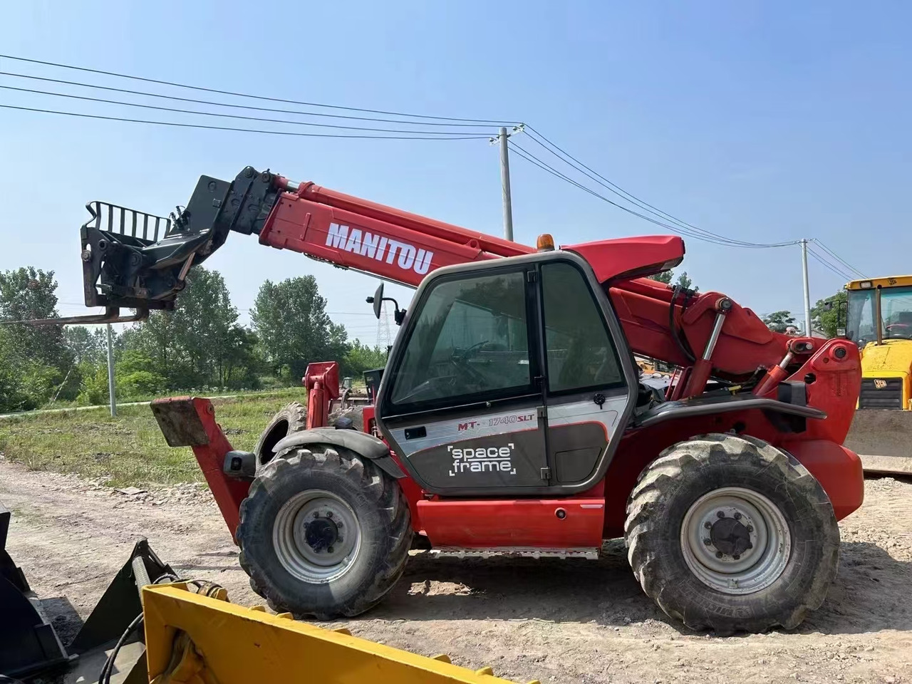 MANITOU MT1740SLT - Manipulador telescópico: foto 3 MANITOU MT1740SLT - Manipulador telescópico: foto 3