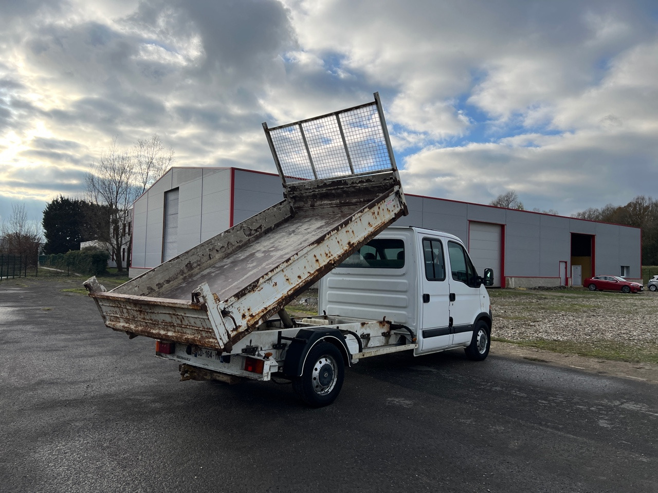 RENAULT Master Benne Double cabine DCi 120 7 Places - Furgoneta basculante: foto 2 RENAULT Master Benne Double cabine DCi 120 7 Places - Furgoneta basculante: foto 2