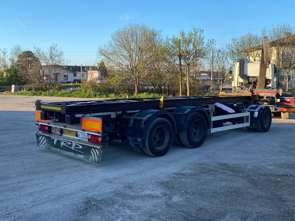 CARDI RIMORCHIO CARDI SCARRABILE RIBALTABILE PNEUMATICO - Remolque multilift/ Portacontenedores de cadenas: foto 4 CARDI RIMORCHIO CARDI SCARRABILE RIBALTABILE PNEUMATICO - Remolque multilift/ Portacontenedores de cadenas: foto 4