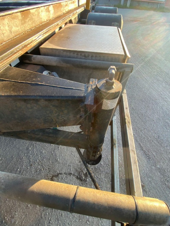 Leasing de CARDI RIMORCHIO CARDI SCARRABILE RIBALTABILE PNEUMATICO CARDI RIMORCHIO CARDI SCARRABILE RIBALTABILE PNEUMATICO: foto 9