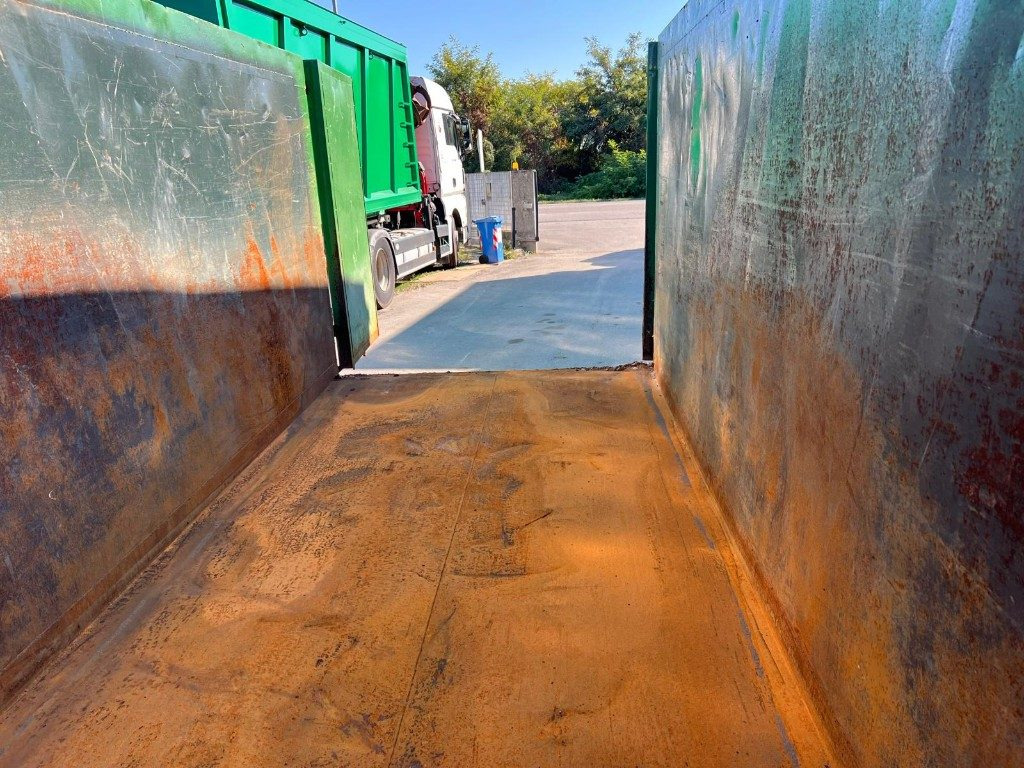 Contenedor de gancho CONTAINER SCARRABILE USATO A CIELO APERTO: foto 7 Contenedor de gancho CONTAINER SCARRABILE USATO A CIELO APERTO: foto 7