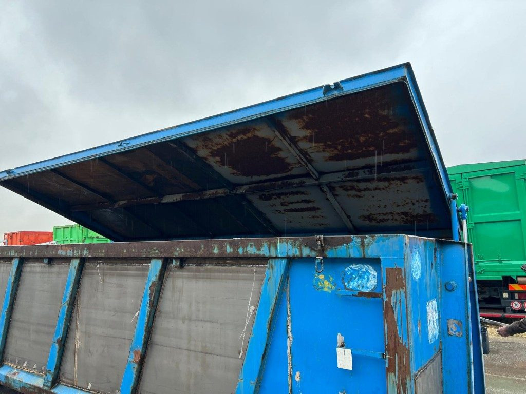 CONTAINER SCARRABILE USATO CON COPERCHIO - Contenedor de gancho: foto 3 CONTAINER SCARRABILE USATO CON COPERCHIO - Contenedor de gancho: foto 3