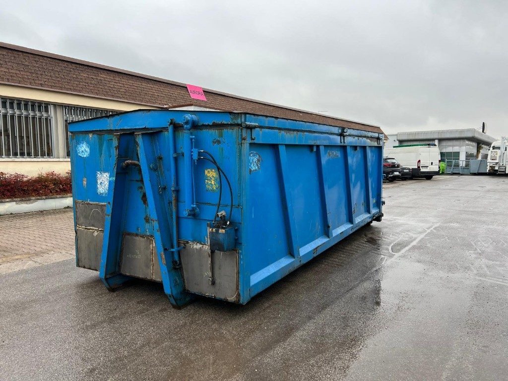 CONTAINER SCARRABILE USATO CON COPERCHIO - Contenedor de gancho: foto 1 CONTAINER SCARRABILE USATO CON COPERCHIO - Contenedor de gancho: foto 1