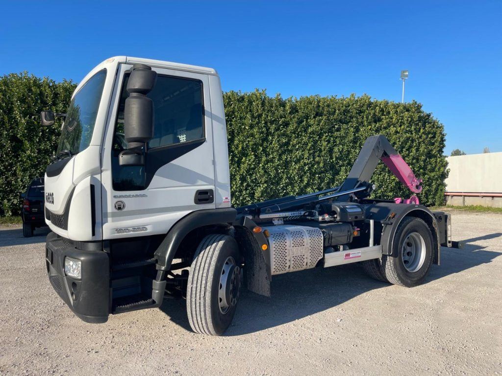 Leasing de  IVECO EUROCARGO 180E25 CON SCARRABILE NUOVO IVECO EUROCARGO 180E25 CON SCARRABILE NUOVO: foto 9