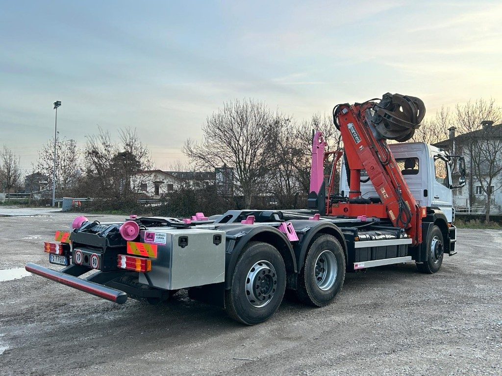 Leasing de MERCEDES-BENZ MERCEDES AXOR 2533 SCARRABILE CON GRU E POLIPO MERCEDES-BENZ MERCEDES AXOR 2533 SCARRABILE CON GRU E POLIPO: foto 7