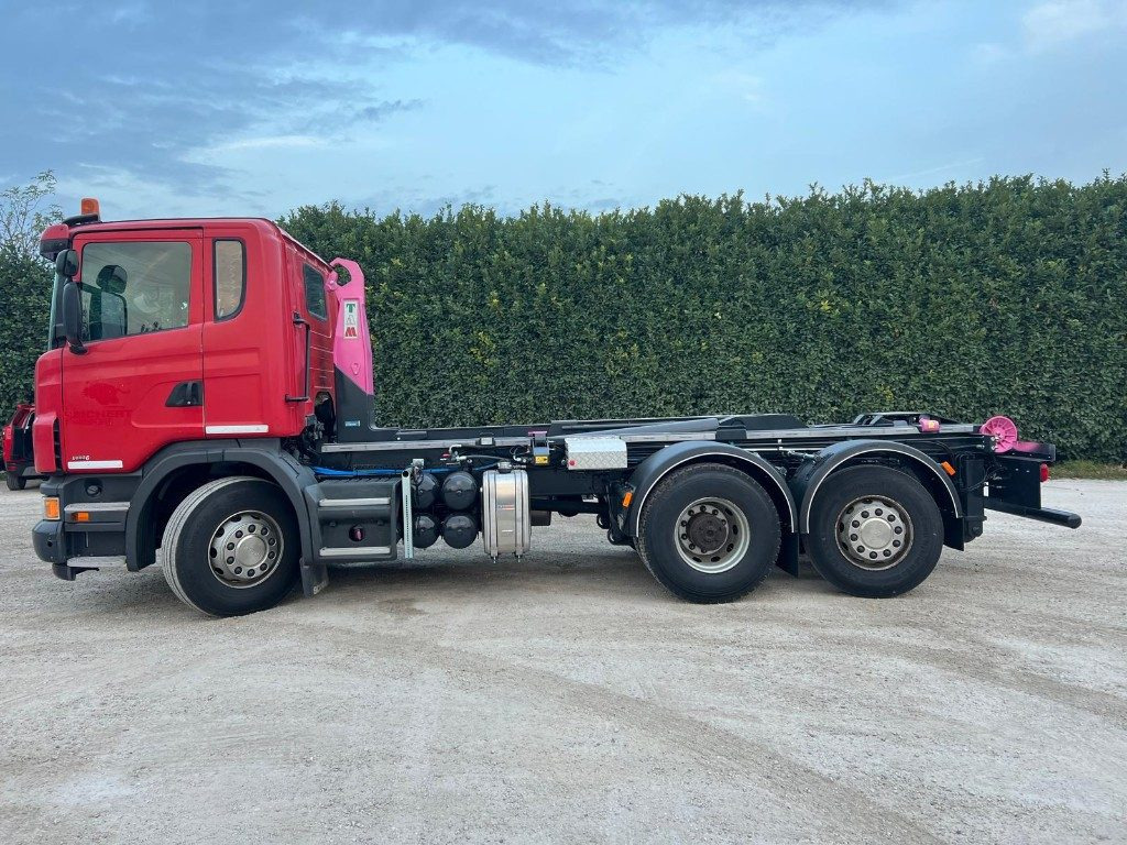 SCANIA G440 SCARRABILE NUOVO PNEUMATICO POSTERIORE - Camión multibasculante: foto 3 SCANIA G440 SCARRABILE NUOVO PNEUMATICO POSTERIORE - Camión multibasculante: foto 3