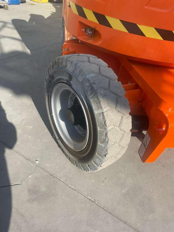 JLG E300AJP - Plataforma articulada: foto 2 JLG E300AJP - Plataforma articulada: foto 2