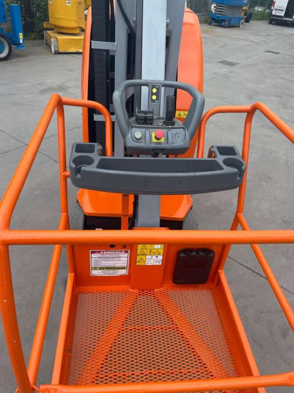 JLG TOUCAN 10E - Plataforma de mástil vertical: foto 3 JLG TOUCAN 10E - Plataforma de mástil vertical: foto 3