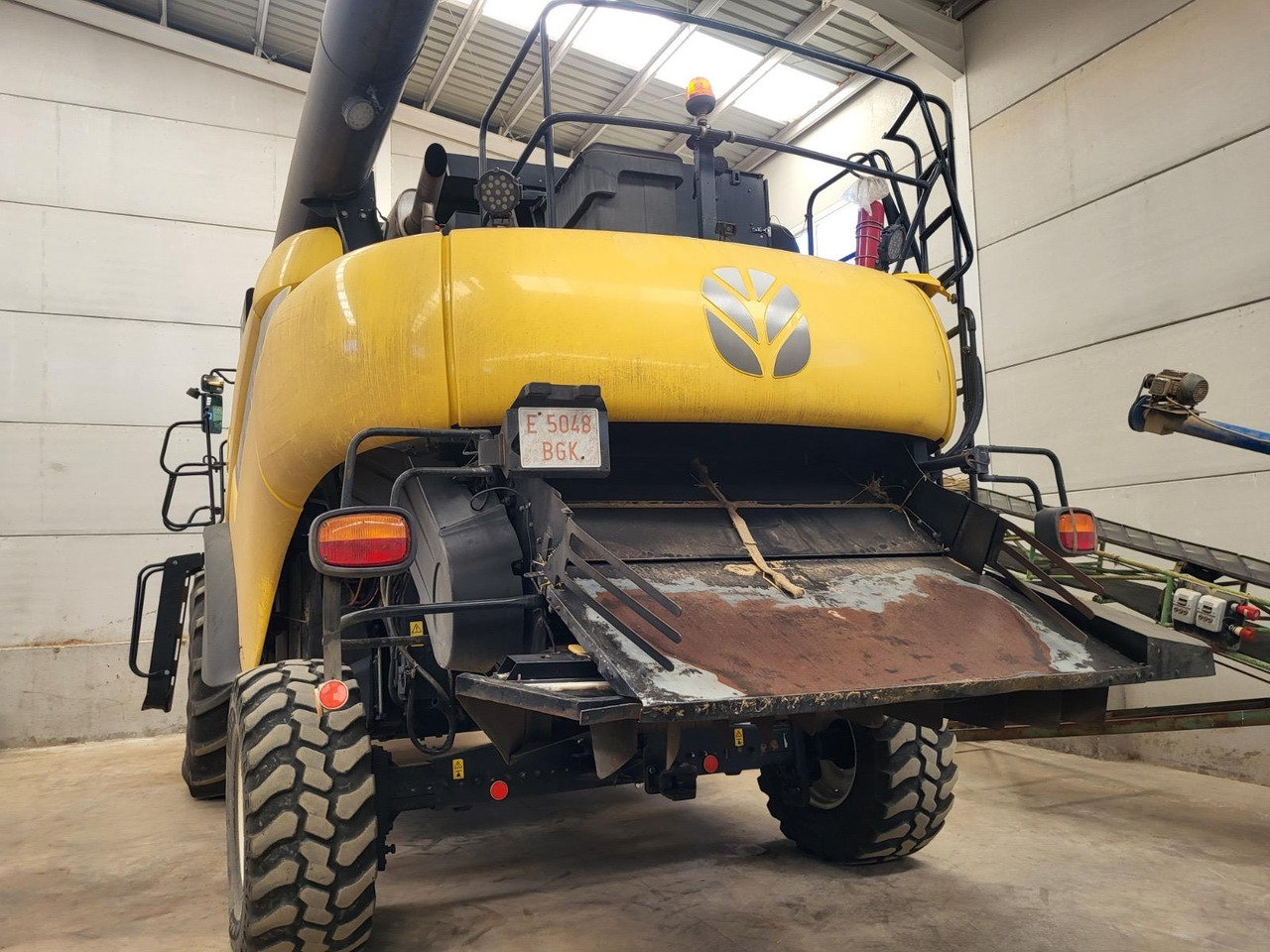 New Holland CR9080 - Cosechadora: foto 2 New Holland CR9080 - Cosechadora: foto 2