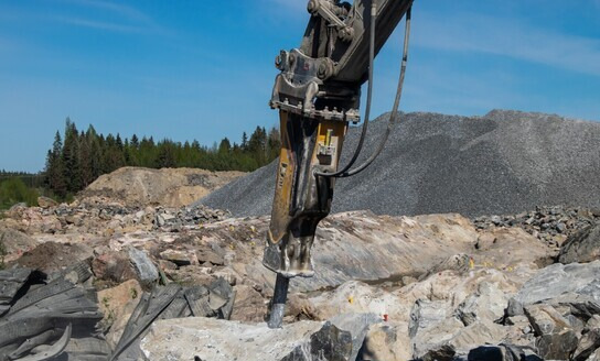 D and A1-100t koneisiin - Martillo hidráulico: foto 2 D and A1-100t koneisiin - Martillo hidráulico: foto 2