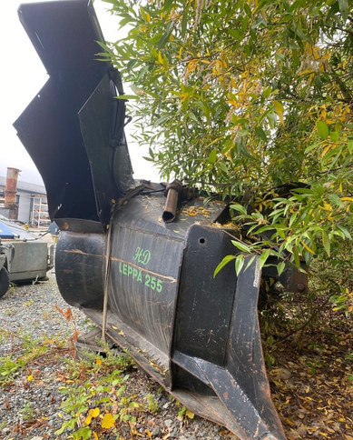 LeppäMusta 255 HD - Esparcidor de sal: foto 2 LeppäMusta 255 HD - Esparcidor de sal: foto 2