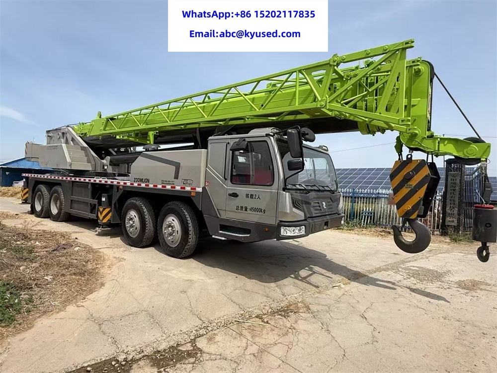 ZOOMLION ZTC700V QY70V 50Ton 70ton truck crane - Autogrúa: foto 2 ZOOMLION ZTC700V QY70V 50Ton 70ton truck crane - Autogrúa: foto 2