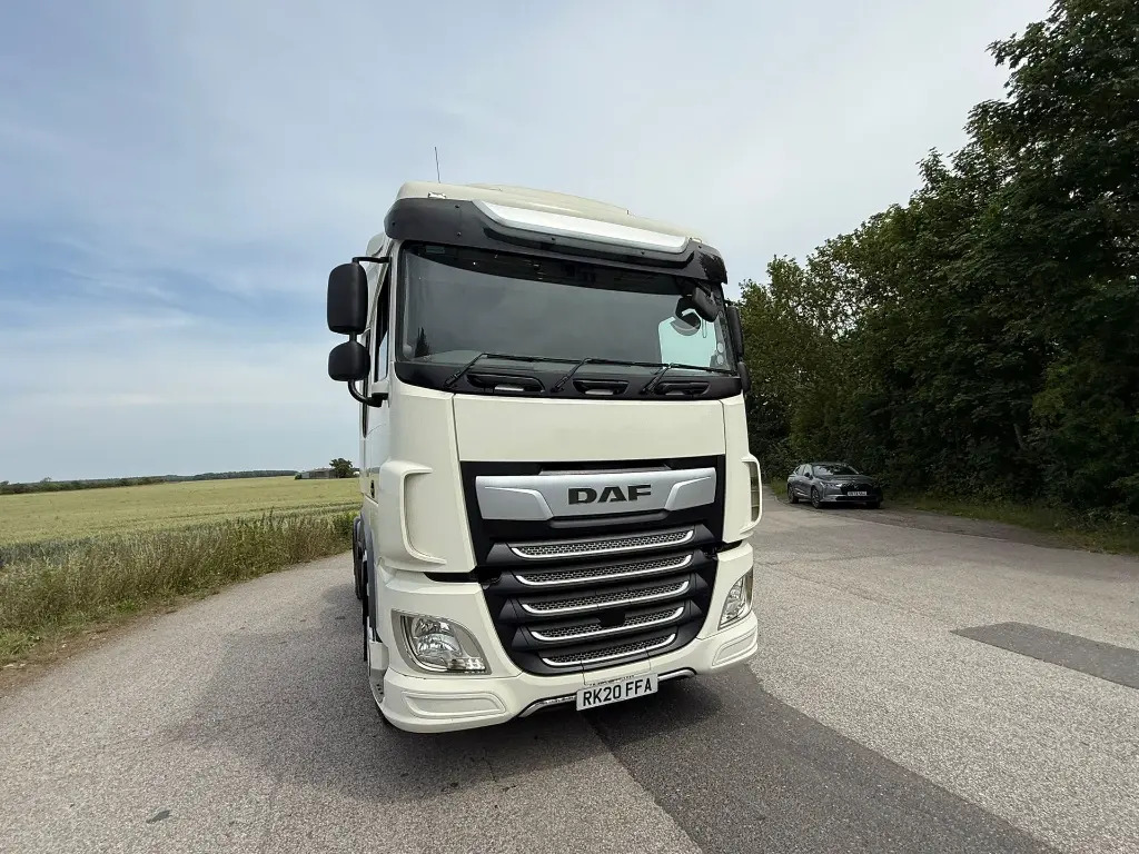 DAF XF 105 (FFA) - Cabeza tractora: foto 2 DAF XF 105 (FFA) - Cabeza tractora: foto 2