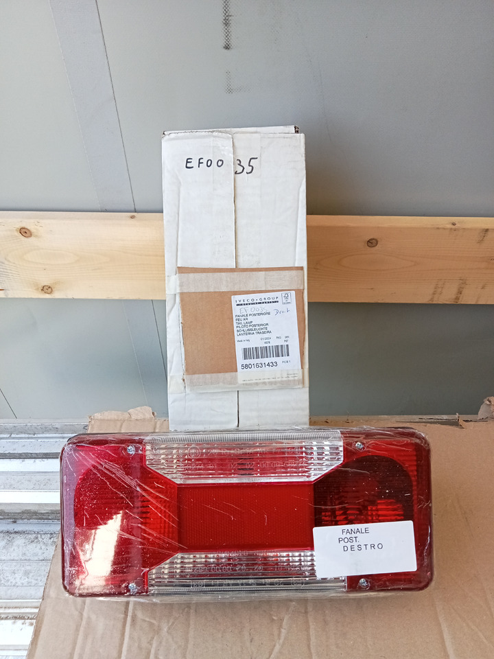 DAILY ANCIEN MODELE  - Luz/ Iluminación para Remolque: foto 2 DAILY ANCIEN MODELE  - Luz/ Iluminación para Remolque: foto 2