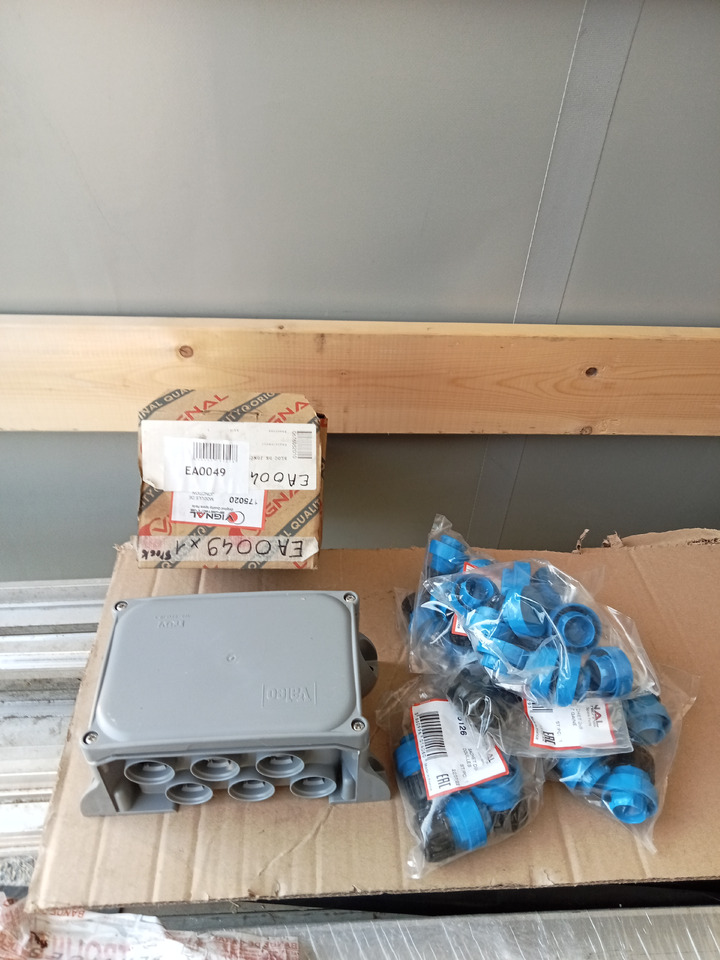 Vignal MODULE DE JONCTION - Luz/ Iluminación para Remolque: foto 1 Vignal MODULE DE JONCTION - Luz/ Iluminación para Remolque: foto 1