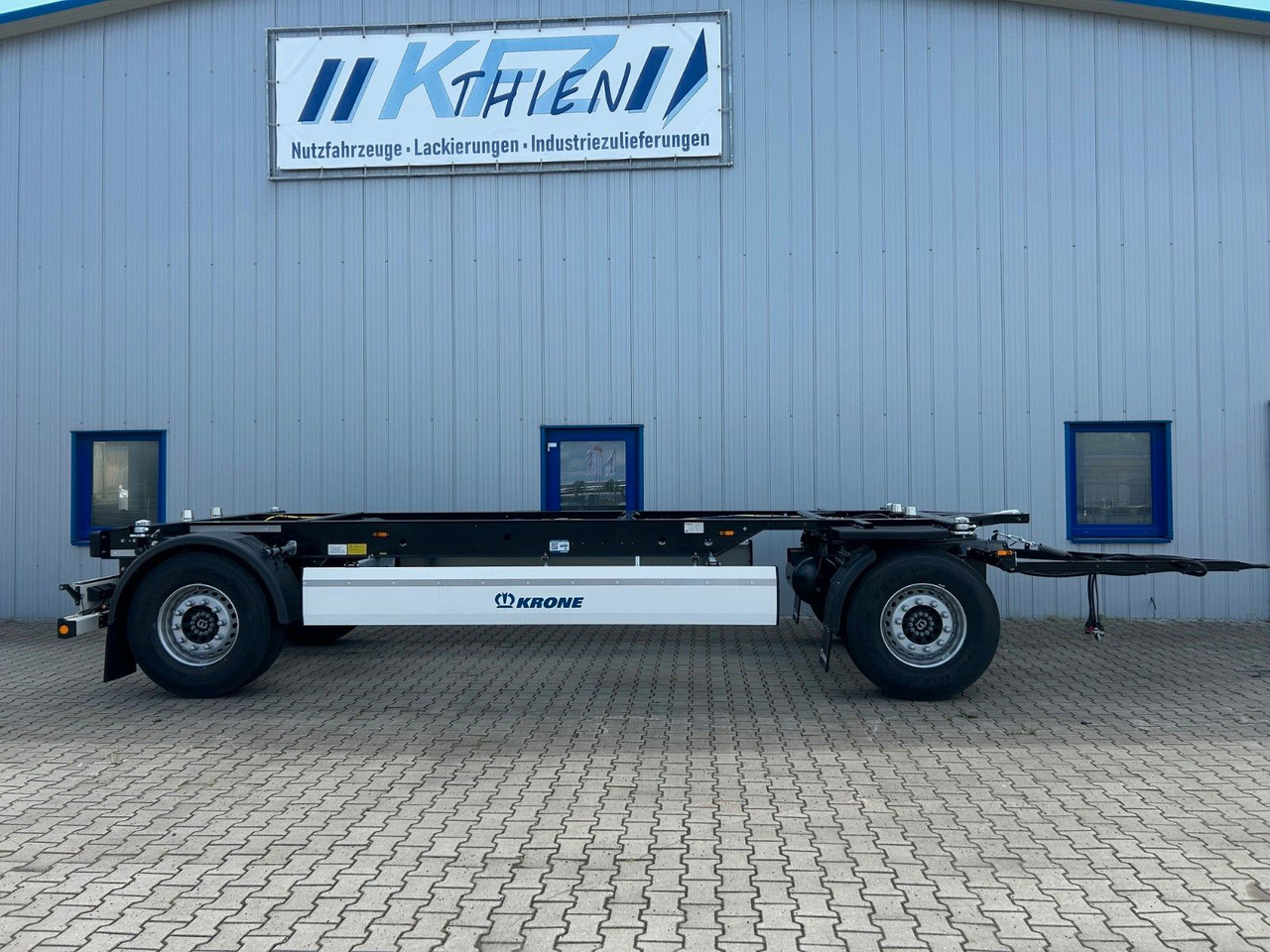 Krone AZW 18 eL3B9 22,5" BDF Box Carrier Neufahrzeug - Remolque portacontenedore/ Intercambiable: foto 1 Krone AZW 18 eL3B9 22,5" BDF Box Carrier Neufahrzeug - Remolque portacontenedore/ Intercambiable: foto 1
