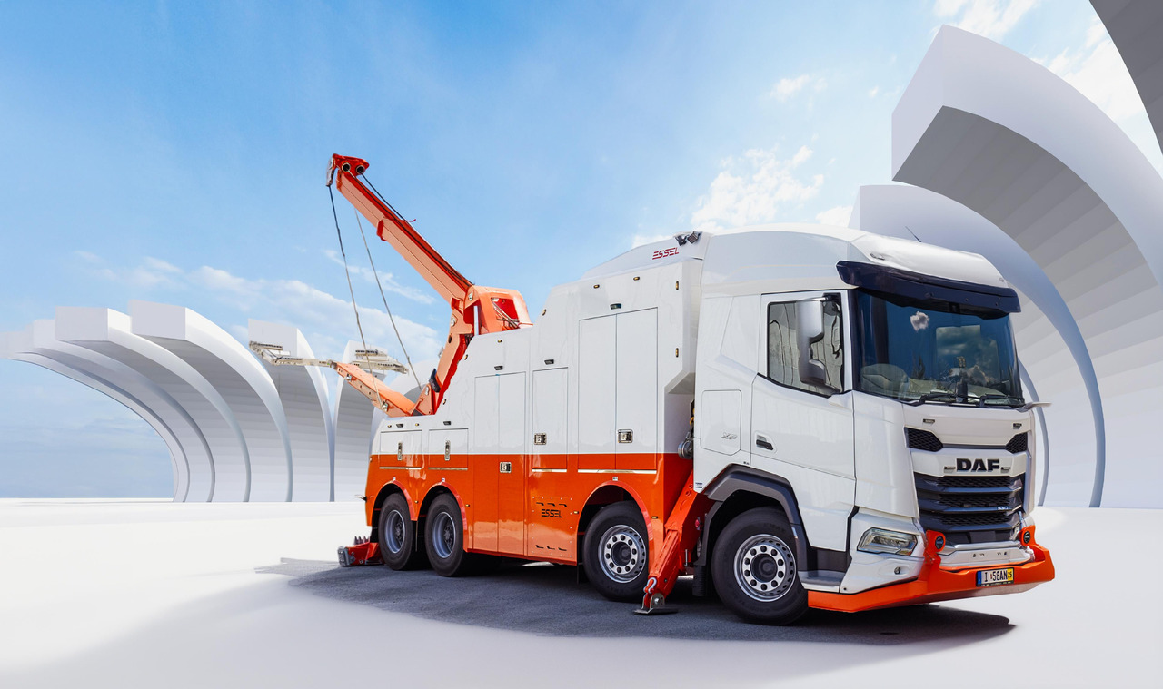 DAF530 FAD 8x4 T-REX 5- winches WHITE RHD - Grua de remolque autos: foto 1 DAF530 FAD 8x4 T-REX 5- winches WHITE RHD - Grua de remolque autos: foto 1