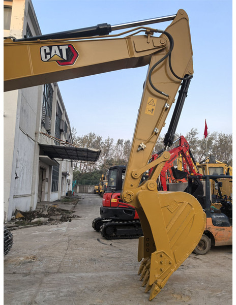 Excavadora de cadenas Caterpillar 320GC: foto 6