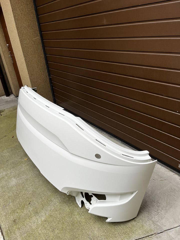 Front, panel przedni VDL FUTURA euro 5 / euro 6 Bova VDL FUTURA - Carrocería y exterior para Autocar: foto 3 Front, panel przedni VDL FUTURA euro 5 / euro 6 Bova VDL FUTURA - Carrocería y exterior para Autocar: foto 3