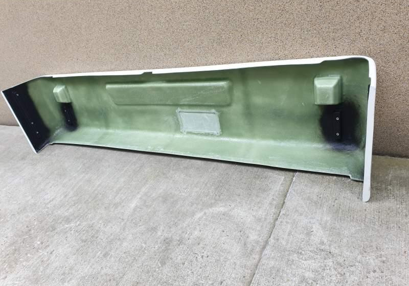 Zderzak tylny MERCEDES 350 TOURISMO Mercedes-Benz 350 Tourismo - Parachoques para Autobús: foto 4 Zderzak tylny MERCEDES 350 TOURISMO Mercedes-Benz 350 Tourismo - Parachoques para Autobús: foto 4