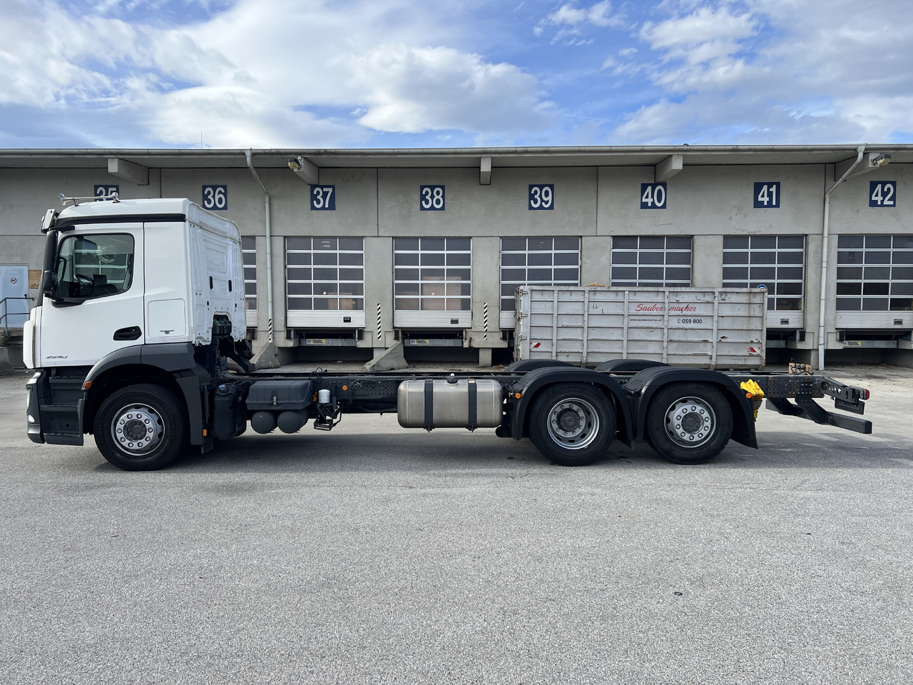 Camión chasis MERCEDES-BENZ Antos 25 40 | Standheizung | Klima | Liftachse: foto 6 Camión chasis MERCEDES-BENZ Antos 25 40 | Standheizung | Klima | Liftachse: foto 6
