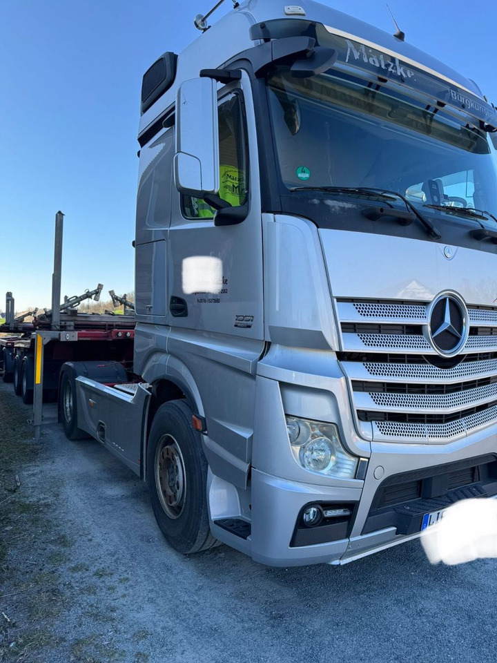 Mercedes-Benz Actros 1851 TÜV NEU TOP ZUSTAND - Cabeza tractora: foto 1 Mercedes-Benz Actros 1851 TÜV NEU TOP ZUSTAND - Cabeza tractora: foto 1